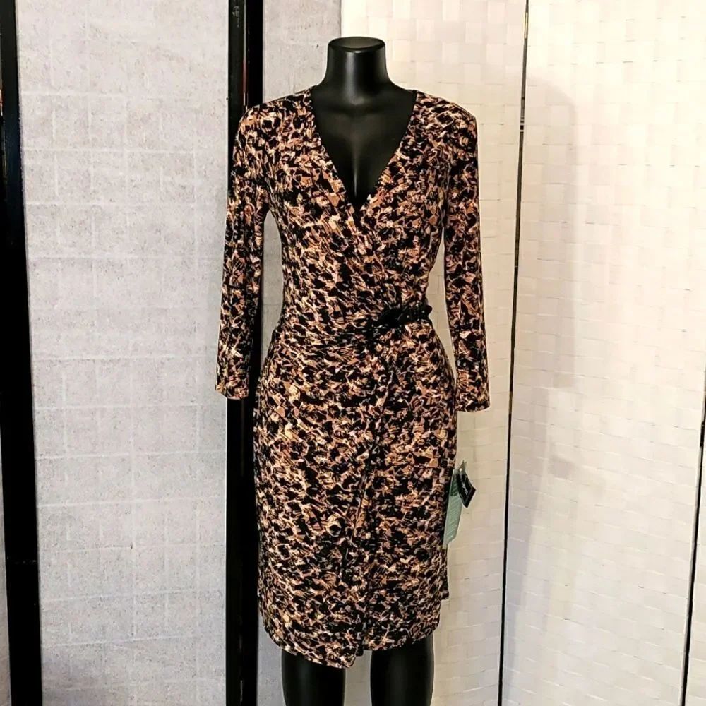 BRAND NEW JONES WEAR WRAP STRETCH HALF SLEEVE SHEATH DRESS